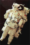 А.А.Серебров во время испытаний космического мотоцикла, 99 Кб.